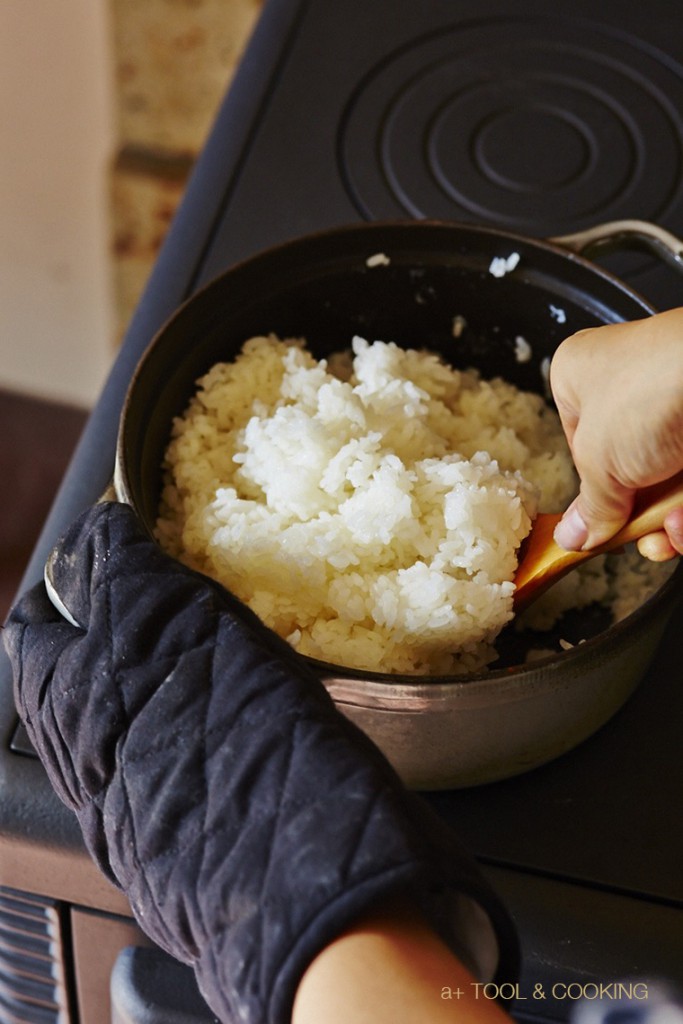 薪ストーブで炊くふっくらご飯